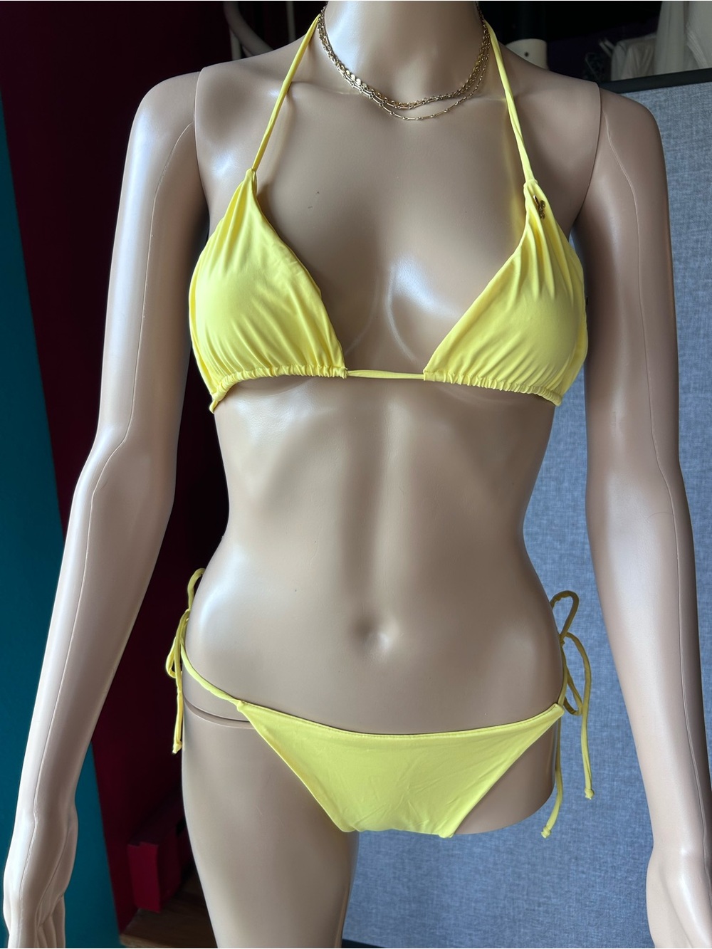 Beach Bunny Neon Yellow Triangle String Bikini Set NWT - bright and bold!